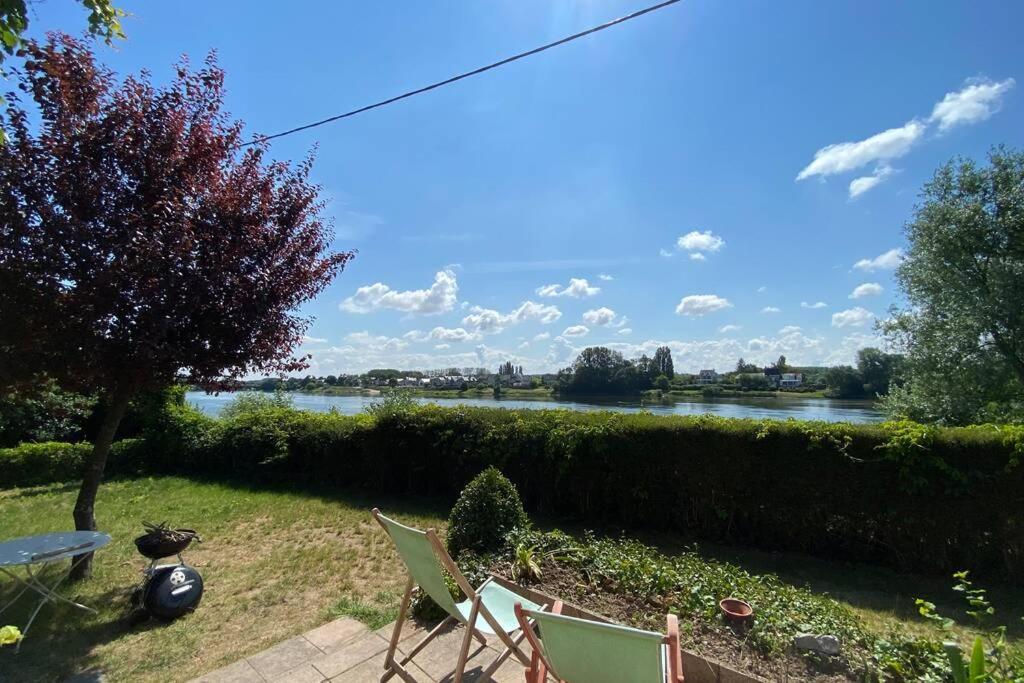 Behuard : Maison Vue Loire Buitenkant foto